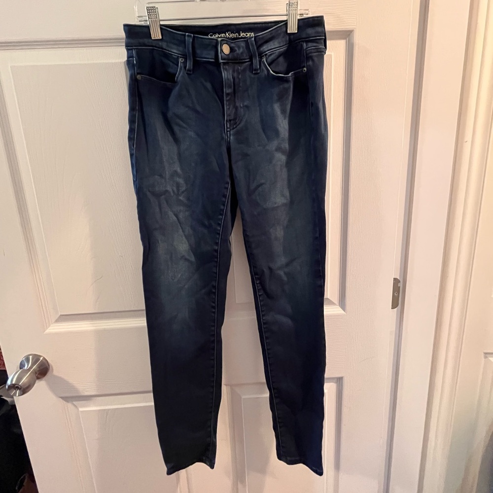 3/$20 ☀️ Calvin Klein Jegging - Size 28